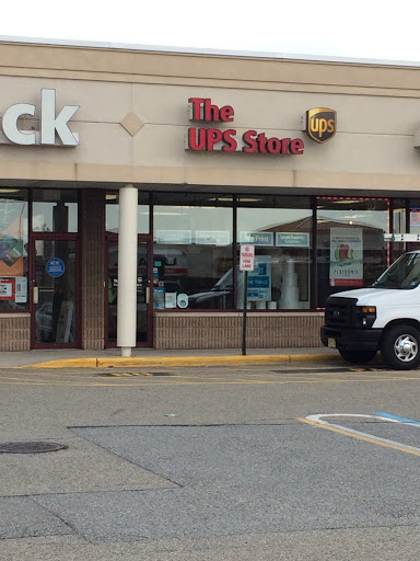 Shipping and Mailing Service «The UPS Store», reviews and photos, 370 W Pleasantview Ave, Hackensack, NJ 07601, USA