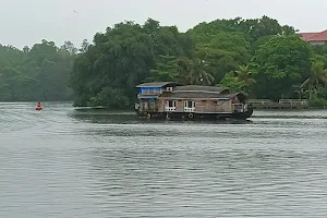 HOUSE BOAT KOLLAM image