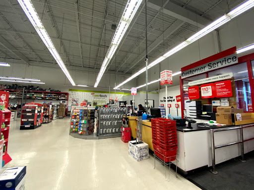 Office Supply Store «Staples», reviews and photos, 547 River Rd, Edgewater, NJ 07020, USA