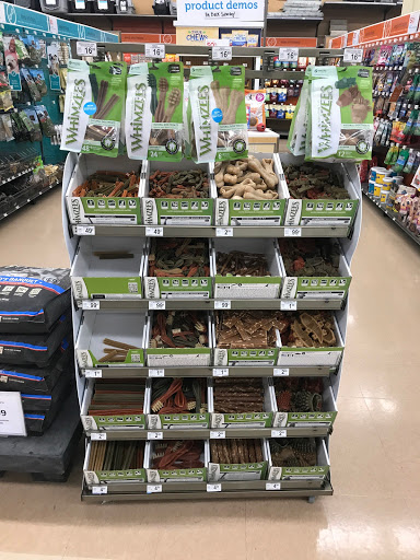 Pet Supply Store «Petco Animal Supplies», reviews and photos, 197 E Dekalb Pike #350, King of Prussia, PA 19406, USA