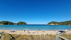 Foto di Matapouri Beach con baia spaziosa