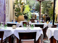 Atmosphère du Restaurant de spécialités d'Afrique du Nord La Pigeot à Valbonne - n°15