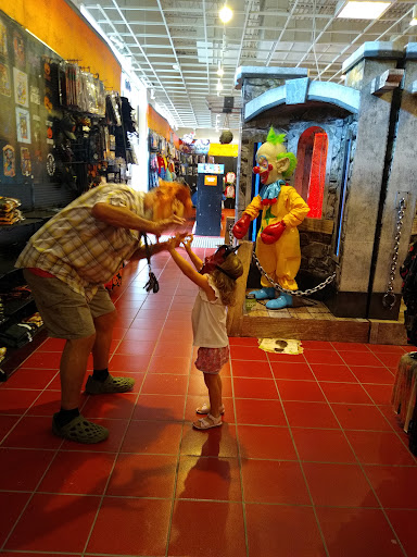 Shopping Mall «Creeks at Virginia Centre», reviews and photos, 9850 Brook Rd, Glen Allen, VA 23059, USA