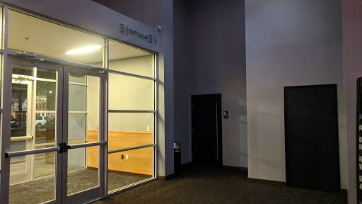 Movie Theater «Studio Movie Grill», reviews and photos, 2880 Holcomb Bridge Rd, Alpharetta, GA 30022, USA