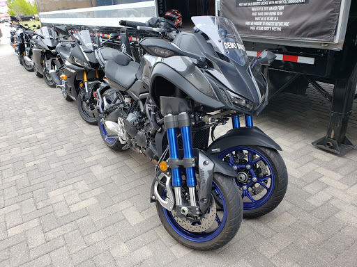 BMW Motorcycle Dealer «BMW Motorcycles of Fort Worth», reviews and photos, 633 NE Loop 820, Hurst, TX 76053, USA