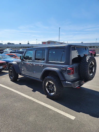 Car Dealer «Elmwood Chrysler Dodge Jeep Ram», reviews and photos, 625 Taunton Ave, East Providence, RI 02914, USA