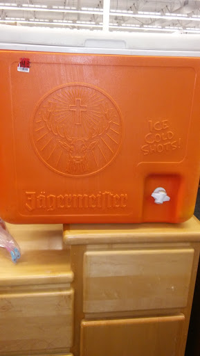 Thrift Store «Valley Thrift Store», reviews and photos, 2085 E Valley Pkwy, Escondido, CA 92027, USA