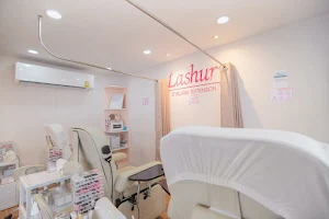 Lashury Eyelash Salon - BTS Saladaeng [Eyelash Lifting , Eyelash Extensions Salon ร้านต่อขนตา, ร้านลิฟติ้งขนตา] image