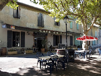 Atmosphère du Restaurant Café de France à Caderousse - n°8