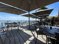 Atmosphère du Bar-restaurant à huîtres Le Ponton à Lège-Cap-Ferret - n°4