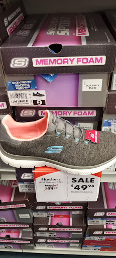 Shoe Store «Shoe Carnival», reviews and photos, 1500 Greentree Blvd, Clarksville, IN 47129, USA