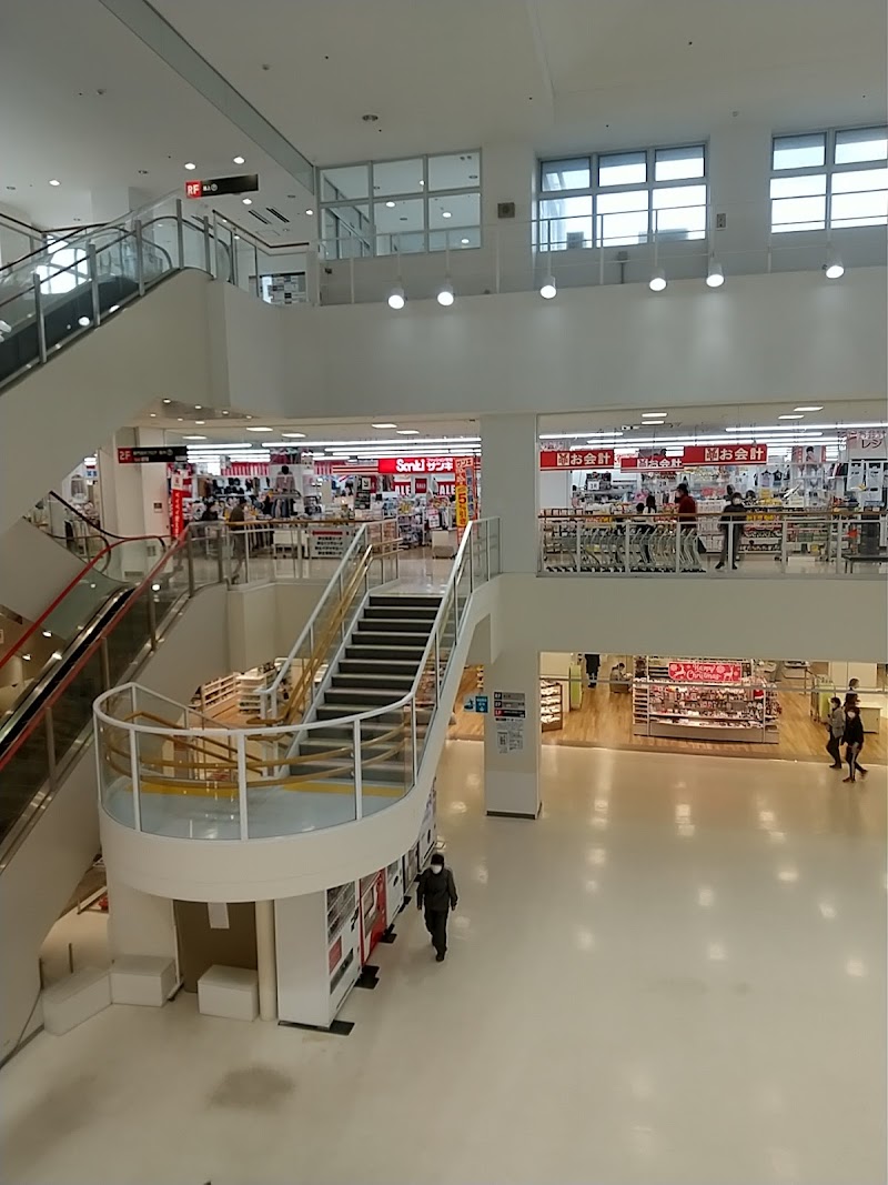 ファッション市場 サンキ 東松山店