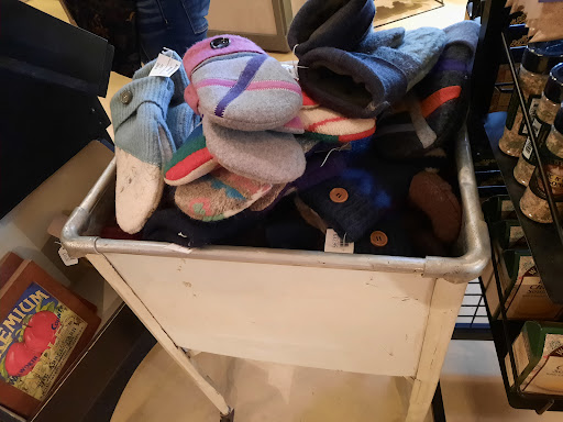 Winery «Apple Barn Orchard & Winery», reviews and photos, W6384 Sugar Creek Rd, Elkhorn, WI 53121, USA