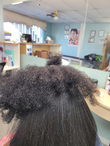 Beauty Salon «Dominicano Beauty Salon», reviews and photos, 583 Pondella Rd # F, North Fort Myers, FL 33903, USA