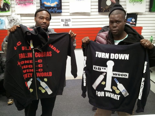 Airbrushing Service «Midwest Ink Airbrushing & Custom T-shirt Screen Print Shop», reviews and photos, 4733 S Ashland Ave, Chicago, IL 60609, USA