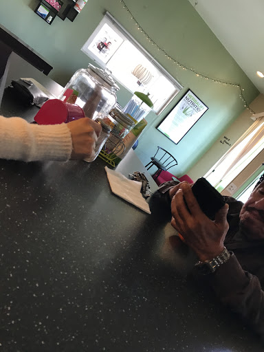 Health Food Store «Guess What Herbalife 5722», reviews and photos, 5722 E Beverly Blvd, Los Angeles, CA 90022, USA