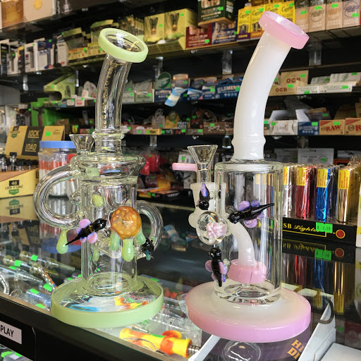 Tobacco Shop «Green Light Smoke Shop», reviews and photos, 466 Rayford Rd #104, Spring, TX 77386, USA