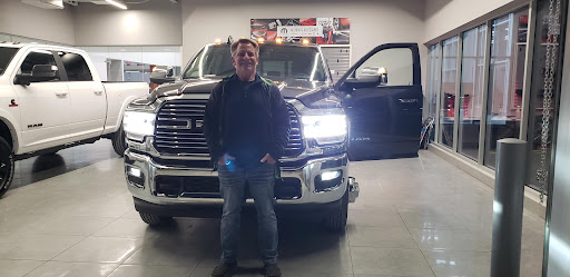 Car Dealer «Bill Estes Chrysler Dodge Jeep Ram», reviews and photos, 745 E 56th St, Brownsburg, IN 46112, USA