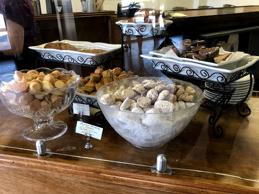 Pastry Shop «Au Peche Mignon», reviews and photos, 1415 Timberlane Rd, Tallahassee, FL 32312, USA