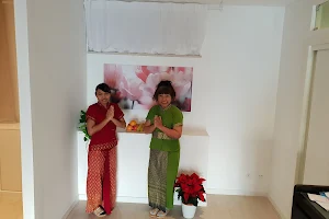 Royal Thai Massage Almancil image