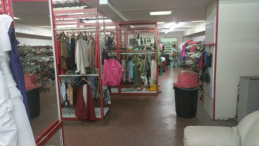 Thrift Store «Community Thrift Store», reviews and photos, 3440 Grand Ave, Gurnee, IL 60031, USA