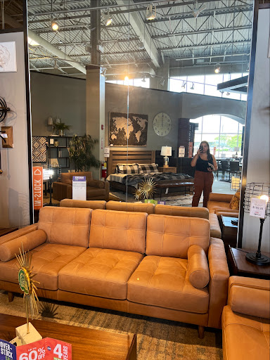 Furniture Store «Ashley HomeStore», reviews and photos, 875 E Boughton Rd, Bolingbrook, IL 60440, USA