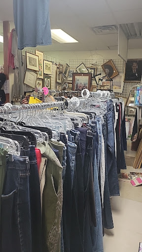 Thrift Store «Second Chance Thrift Shop», reviews and photos, 30 Jericho Turnpike, New Hyde Park, NY 11040, USA