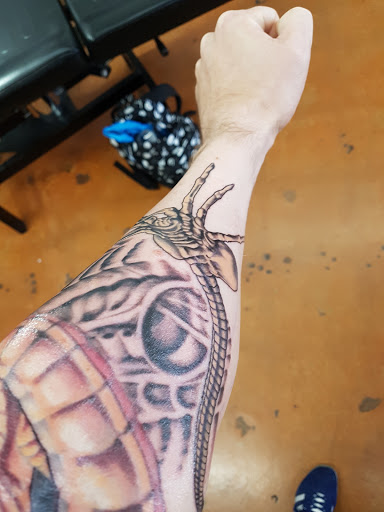 Tattoo Shop «Atomic Tattoos and Piercing», reviews and photos, 2850 Curry Ford Rd, Orlando, FL 32806, USA