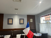 Atmosphère du Restaurant Chez Romain à Les Pavillons-sous-Bois - n°2