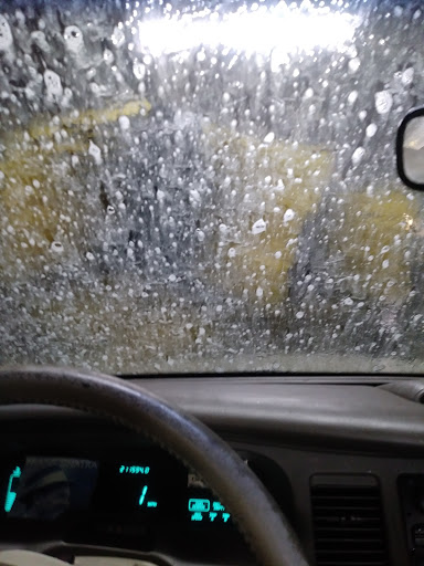 Car Wash «Bee Clean Automatic Car Wash», reviews and photos, 8416 Carnegie Ave, Cleveland, OH 44103, USA