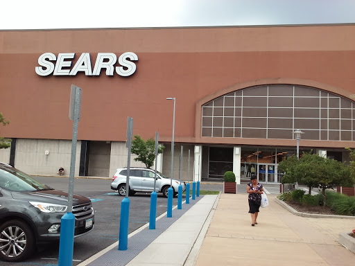 Shopping Mall «Cross County Shopping», reviews and photos, 8000 Mall Walk, Yonkers, NY 10704, USA