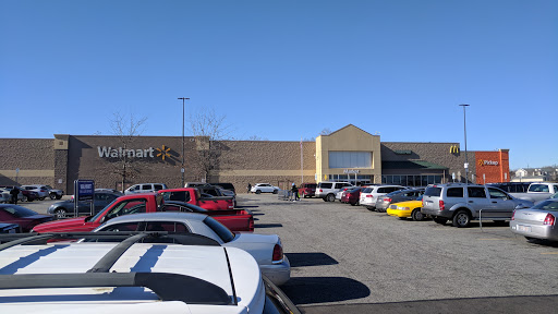 Department Store «Walmart Supercenter», reviews and photos, 121 W Elmsley Dr, Greensboro, NC 27406, USA