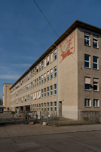 Rezensionen über Gottfried Keller in Allschwil - Schule