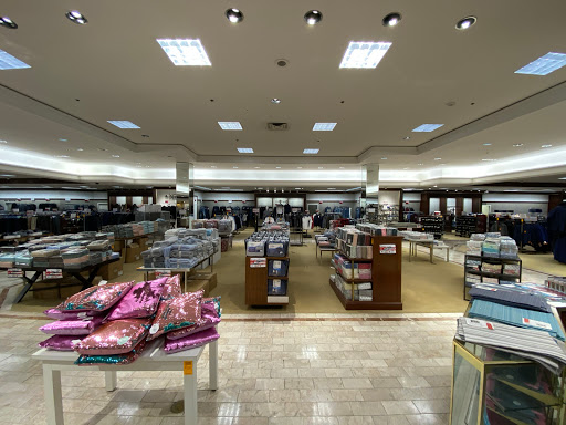 Department Store «Lord & Taylor», reviews and photos, 5065 Main St, Trumbull, CT 06611, USA