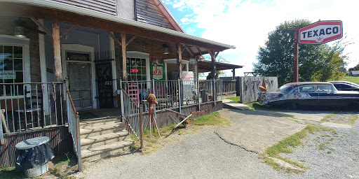 Restaurant «Old Delina Country Store», reviews and photos, 4397 John Barnes Rd, Cornersville, TN 37047, USA