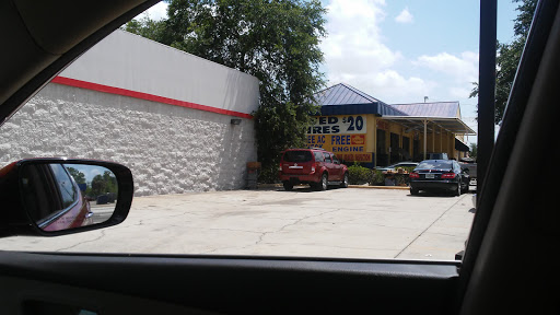 Auto Repair Shop «Hillsborough Auto Repair», reviews and photos, 3500 E Hillsborough Ave, Tampa, FL 33610, USA