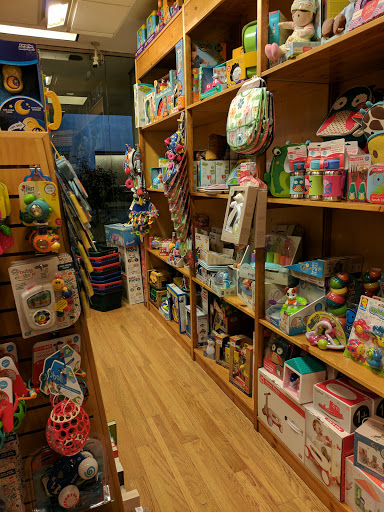 Book Store «Ambassador Toys», reviews and photos, 2 Embarcadero Center #6, San Francisco, CA 94111, USA