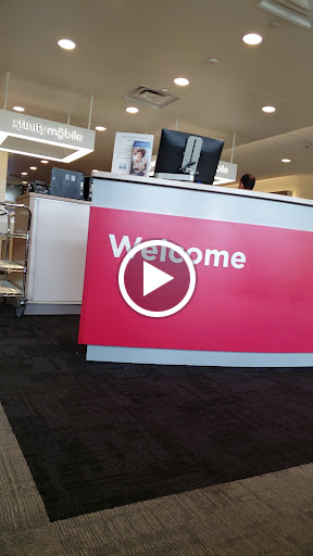 Internet Service Provider «XFINITY Store by Comcast», reviews and photos, 1229 E Golf Rd, Schaumburg, IL 60173, USA