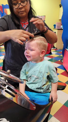 Hair Salon «Cookie Cutters Haircuts for Kids», reviews and photos, 3233 Hilliard Rome Rd, Hilliard, OH 43026, USA