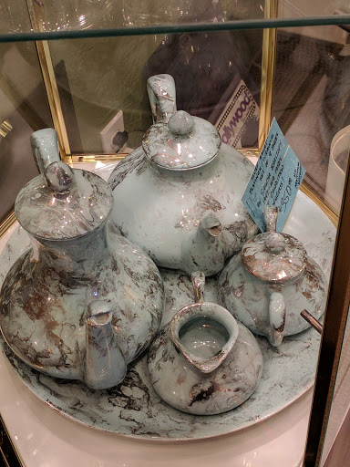 Thrift Store «White Dove Thrift Shoppe», reviews and photos, 5035 N 7th Ave, Phoenix, AZ 85013, USA