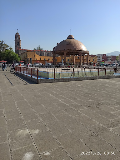 Plaza Gustavo Baz