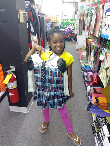 Discount Store «Super Dollar Center», reviews and photos, 21201 W 8 Mile Rd, Detroit, MI 48219, USA