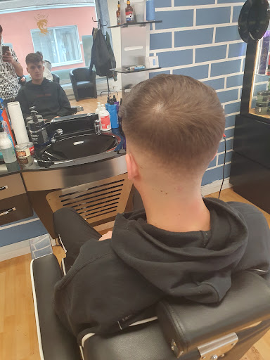 Star Friseur In Ebensee