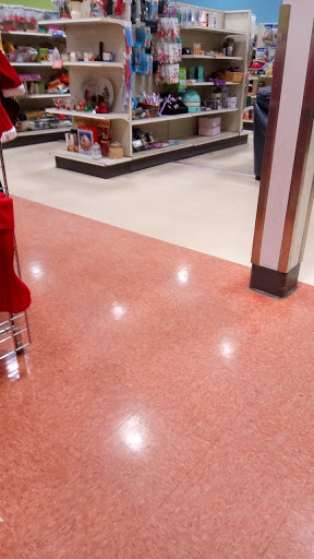 Thrift Store «Goodwill - West St. Paul», reviews and photos, 1361 S Robert St, West St Paul, MN 55118, USA