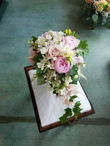 Florist «Artisan Flowers», reviews and photos, 449 Ada Dr SE, Ada, MI 49301, USA