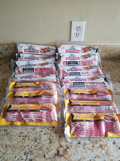 Grocery Store «Grocery Outlet Bargain Market», reviews and photos, 3020 NE 127th St, Seattle, WA 98125, USA