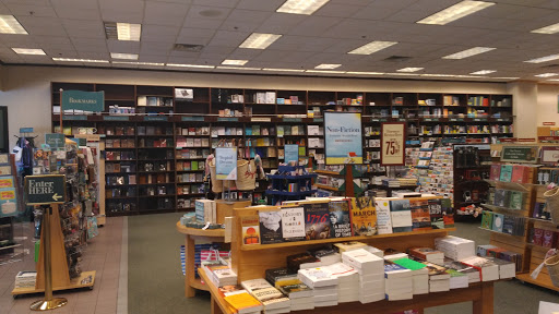 Book Store «Barnes & Noble Booksellers Crabtree Mall», reviews and photos, 4325 Glenwood Ave, Raleigh, NC 27612, USA