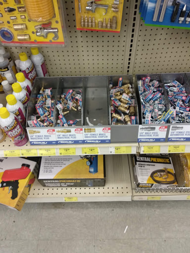 Hardware Store «Harbor Freight Tools», reviews and photos, 1440 W. O. Ezell Boulevard #700, Spartanburg, SC 29301, USA