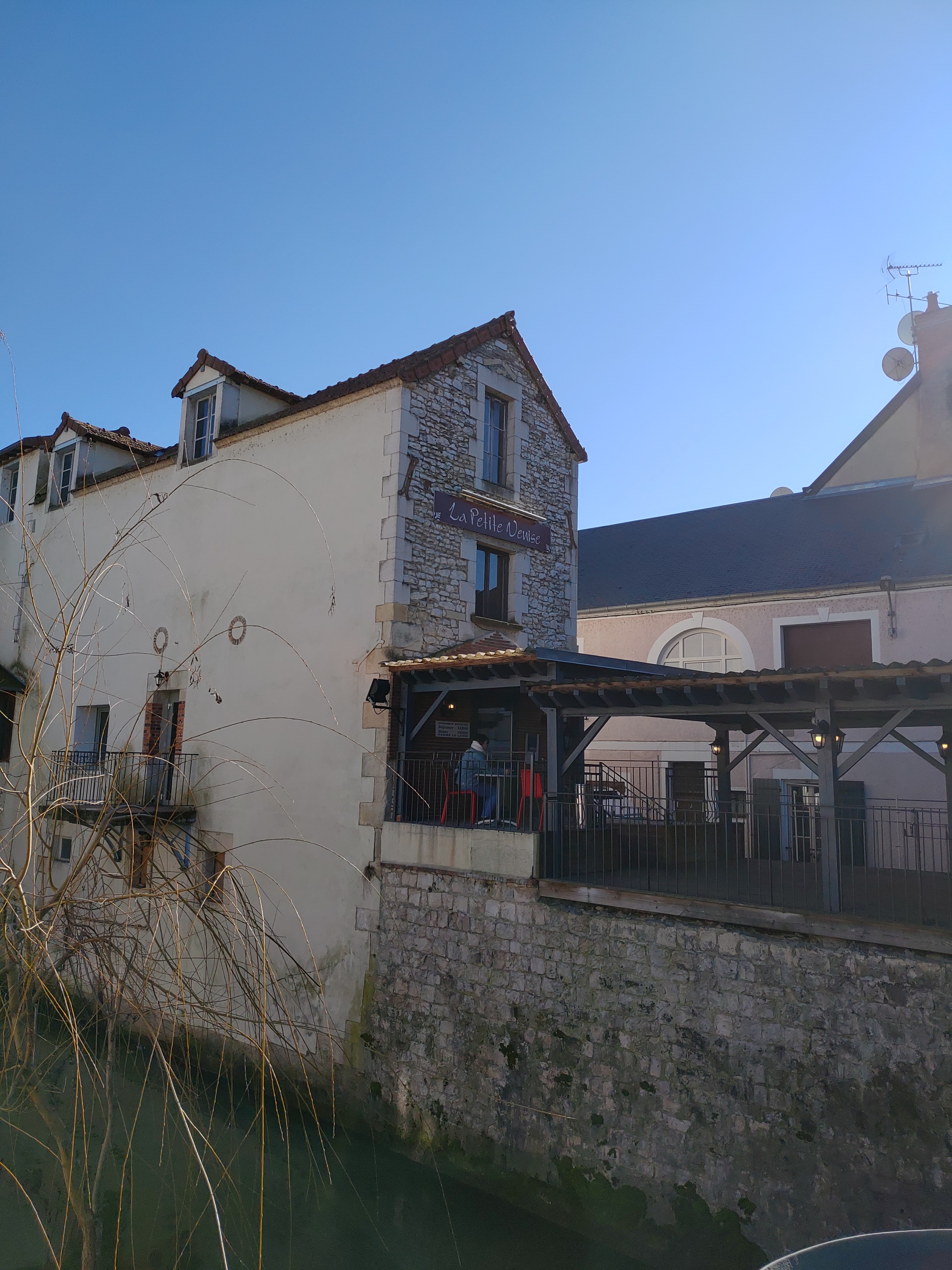 Photo n° 2 de l'avis de Olivier.s fait le 19/02/2019 à 21:04