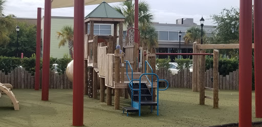 Shopping Mall «Shelter Cove Towne Centre», reviews and photos, 40 Shelter Cove Ln, Hilton Head Island, SC 29928, USA